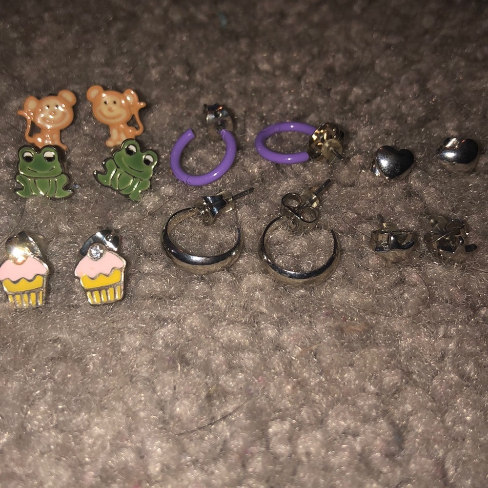 Cute 7 set of earrings